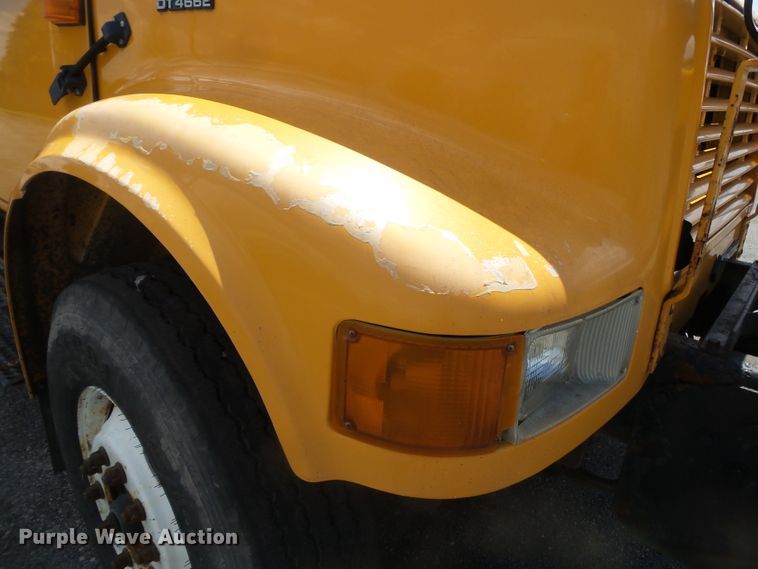 image for item DH7936 2002 International 4900 Crew Cab dump truck