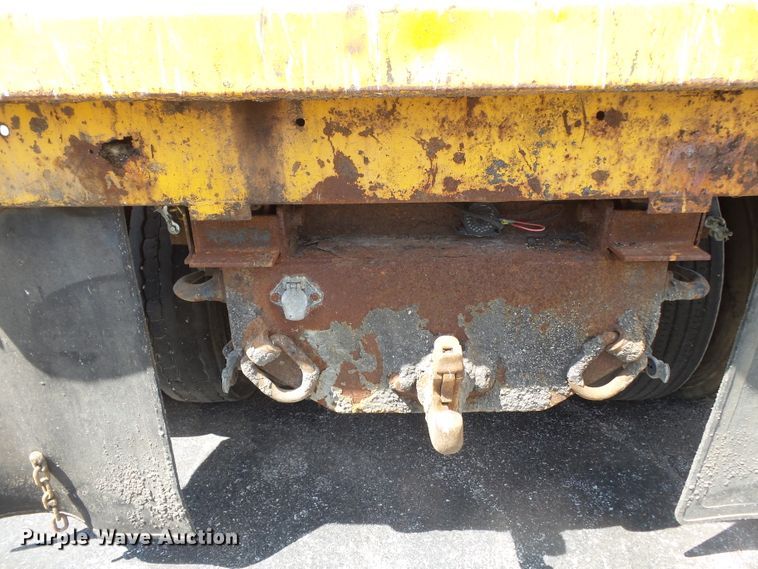 image for item DH7936 2002 International 4900 Crew Cab dump truck