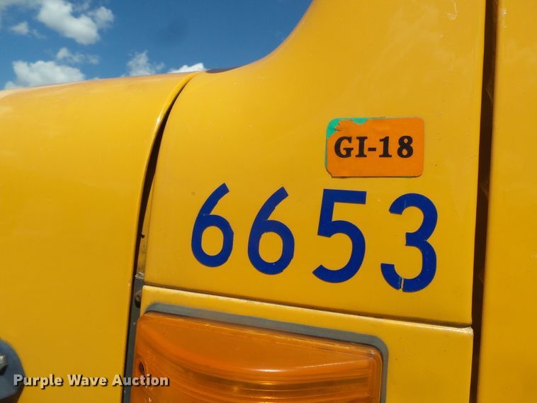 image for item DH7936 2002 International 4900 Crew Cab dump truck