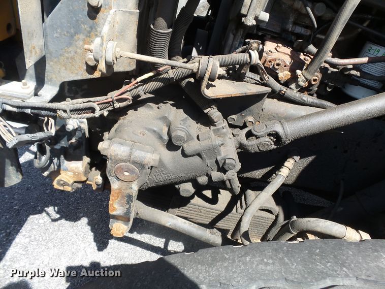 image for item DH7936 2002 International 4900 Crew Cab dump truck