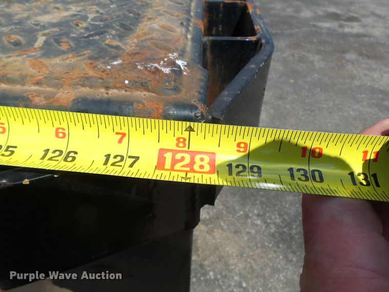 image for item DH7937 2002 International 4900 Crew Cab flatbed truck