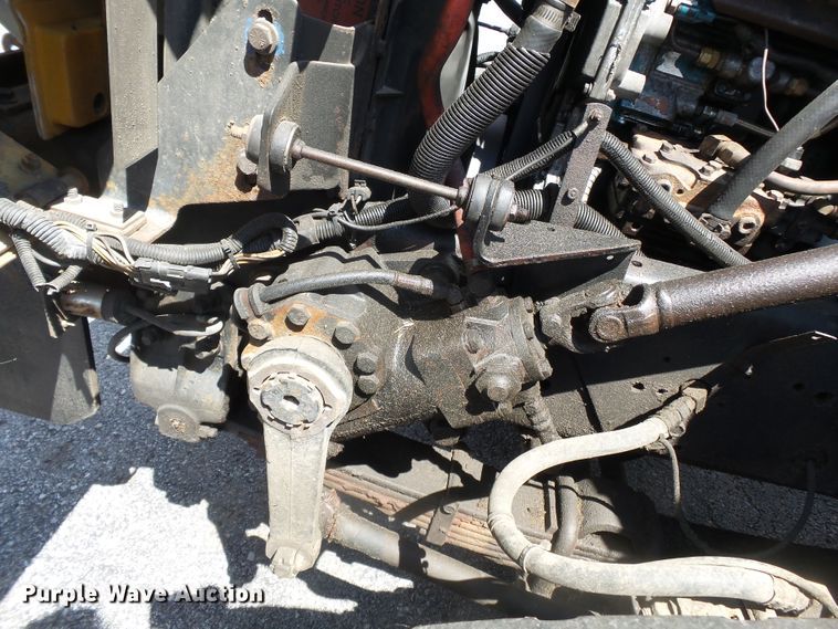 image for item DH7937 2002 International 4900 Crew Cab flatbed truck