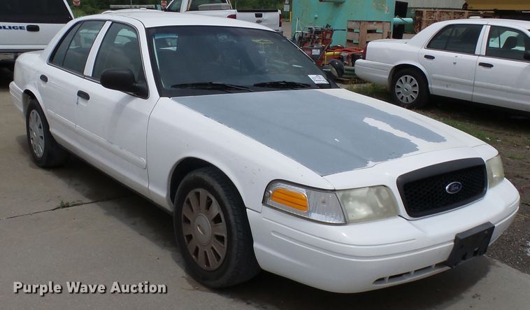 image for item DH7974 2008 Ford Crown Victoria Police Interceptor