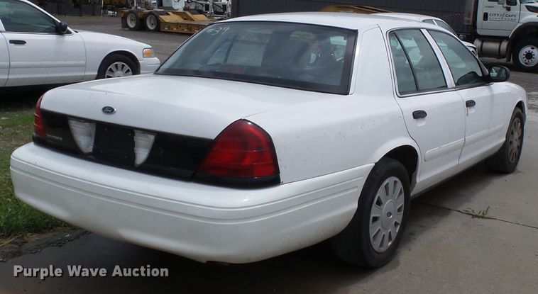 image for item DH7974 2008 Ford Crown Victoria Police Interceptor