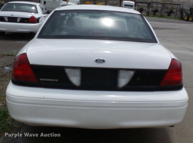 image for item DH7974 2008 Ford Crown Victoria Police Interceptor
