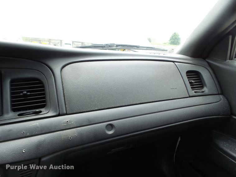 image for item DH7974 2008 Ford Crown Victoria Police Interceptor