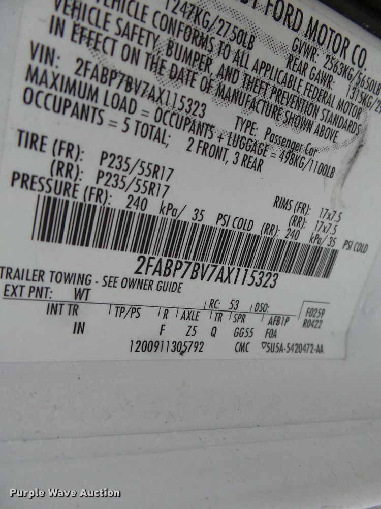 image for item DH7975 2010 Ford Crown Victoria Police Interceptor