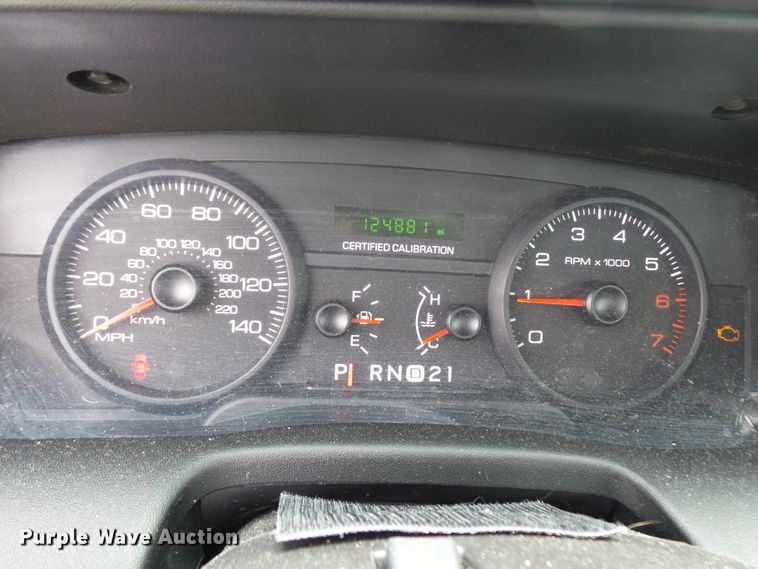 image for item DH7976 2006 Ford Crown Victoria Police Interceptor