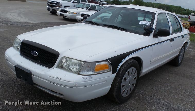 image for item DH7977 2010 Ford Crown Victoria Police Interceptor