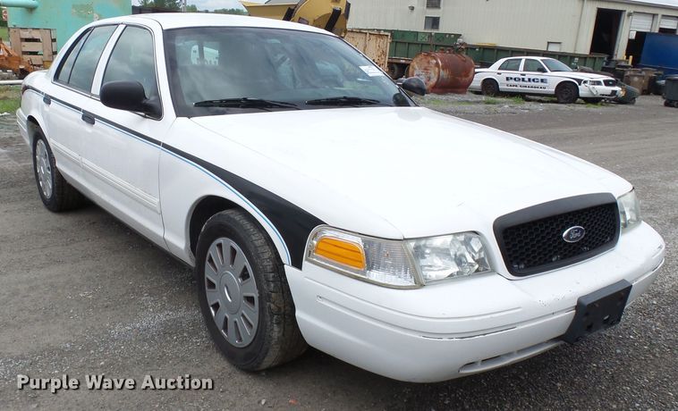 image for item DH7977 2010 Ford Crown Victoria Police Interceptor