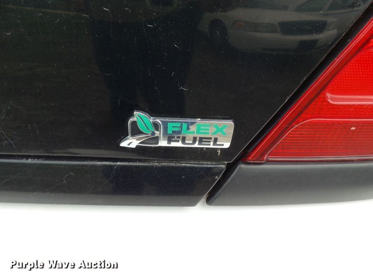 image for item DH7977 2010 Ford Crown Victoria Police Interceptor