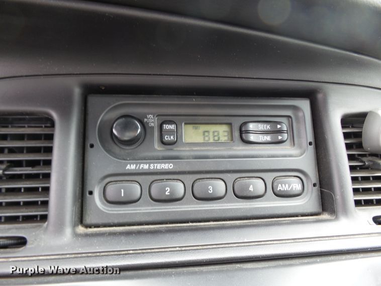 image for item DH7977 2010 Ford Crown Victoria Police Interceptor