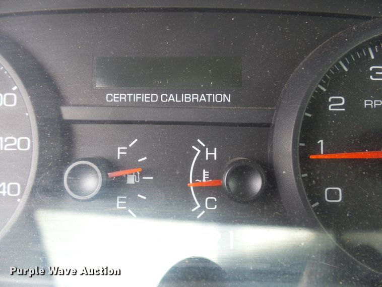 image for item DH7977 2010 Ford Crown Victoria Police Interceptor