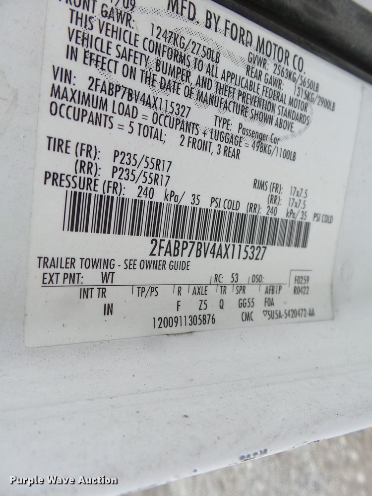 image for item DH7977 2010 Ford Crown Victoria Police Interceptor