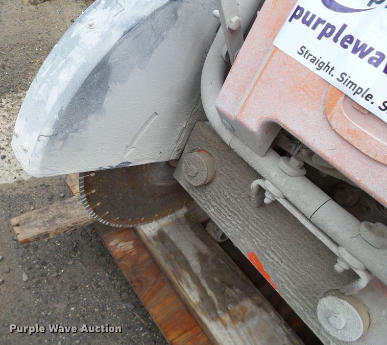 image for item DH7985 2012 Husqvarna FS520 concrete saw