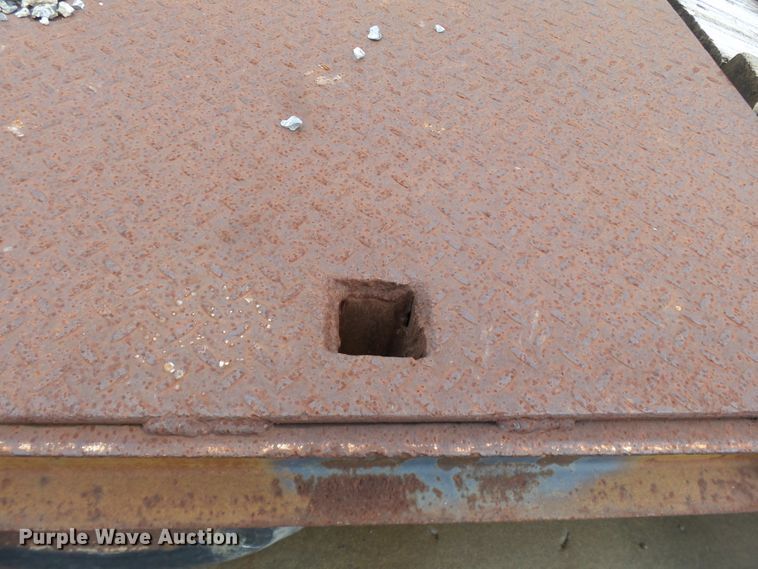 image for item DH7996 1992 Trail King TK20 equipment trailer