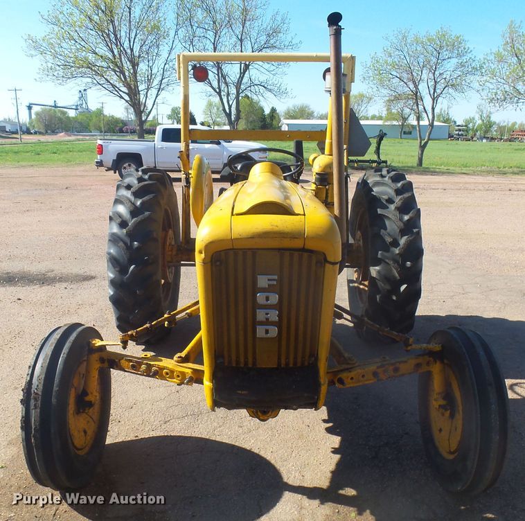 image for item DX9224 1964 Ford 2000  tractor