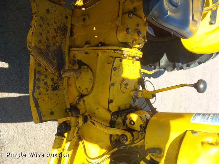 image for item DX9224 1964 Ford 2000  tractor