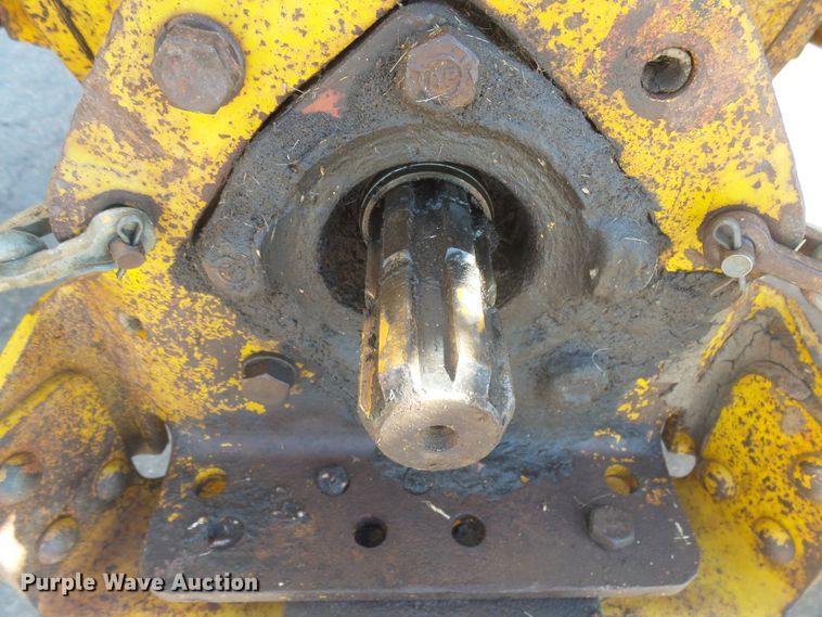 image for item DX9224 1964 Ford 2000  tractor