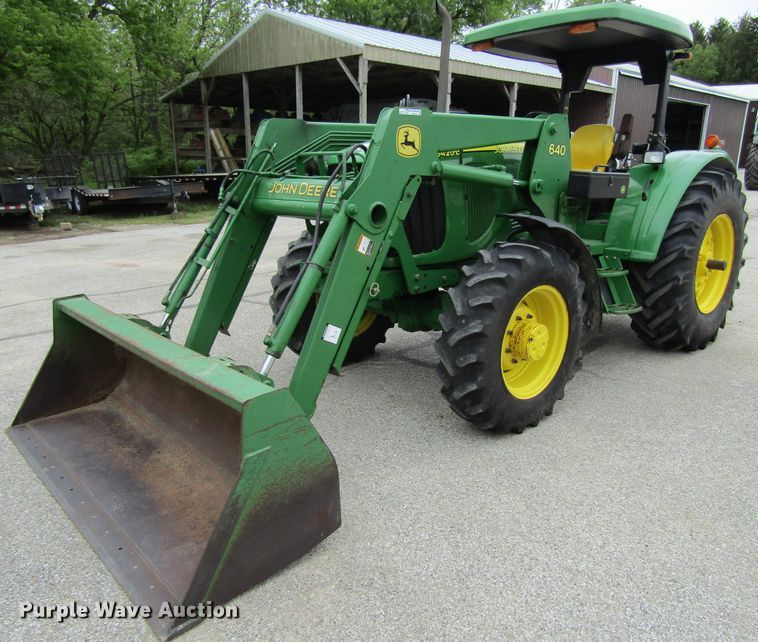 image for item FD9443 2003 John Deere 6420L  MFWD tractor