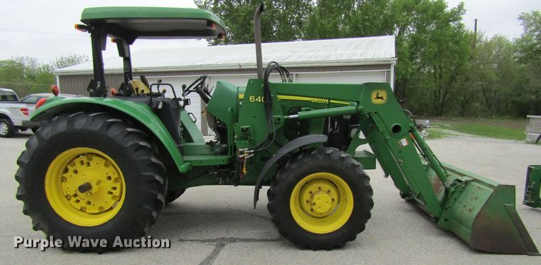 image for item FD9443 2003 John Deere 6420L  MFWD tractor