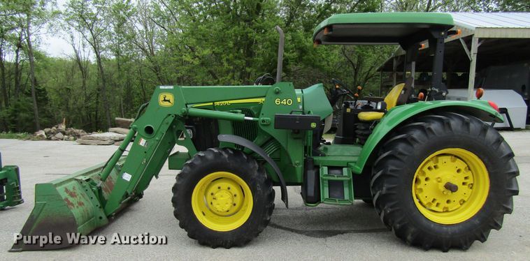 image for item FD9443 2003 John Deere 6420L  MFWD tractor