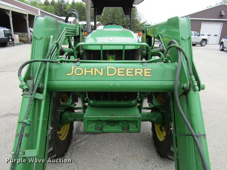 image for item FD9443 2003 John Deere 6420L  MFWD tractor