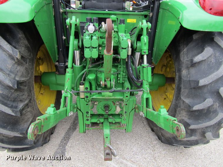 image for item FD9443 2003 John Deere 6420L  MFWD tractor