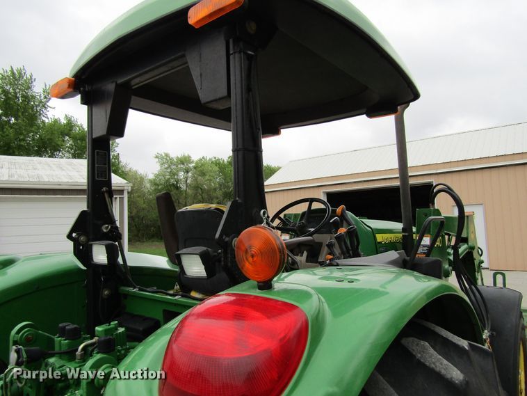 image for item FD9443 2003 John Deere 6420L  MFWD tractor