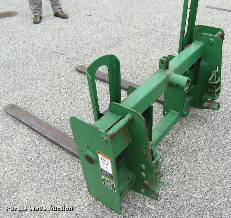 image for item FD9443 2003 John Deere 6420L  MFWD tractor