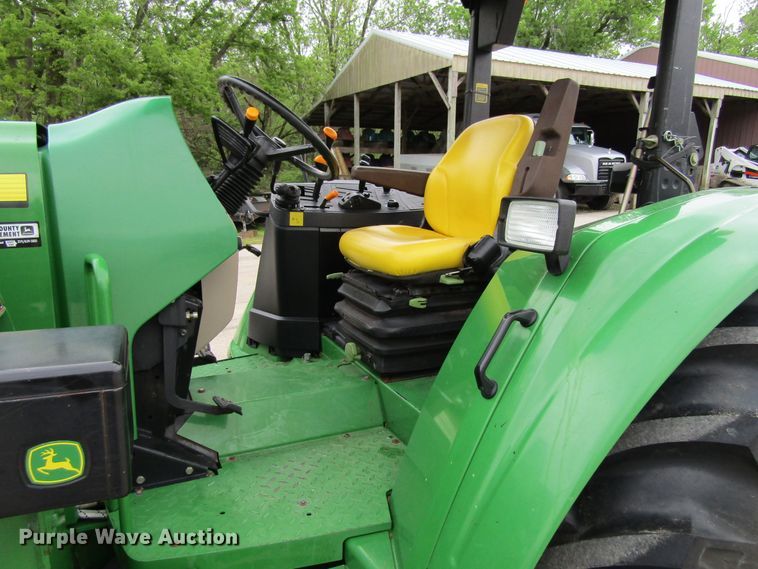image for item FD9443 2003 John Deere 6420L  MFWD tractor
