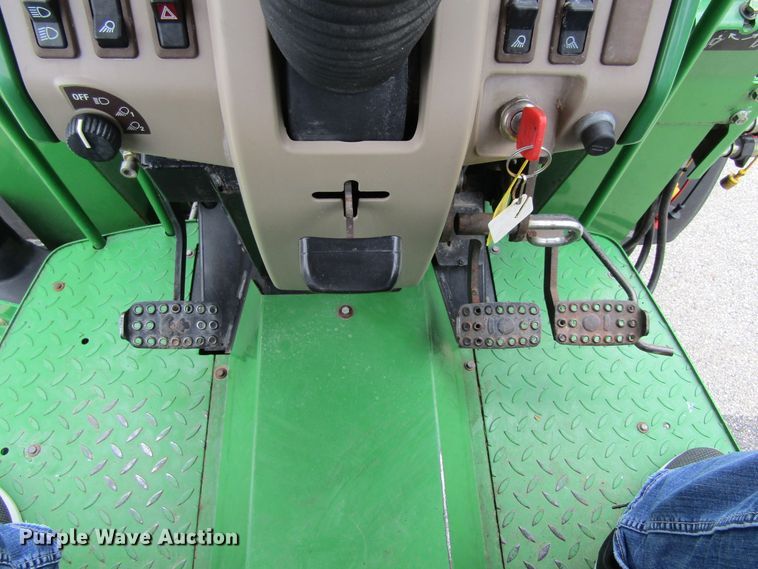 image for item FD9443 2003 John Deere 6420L  MFWD tractor