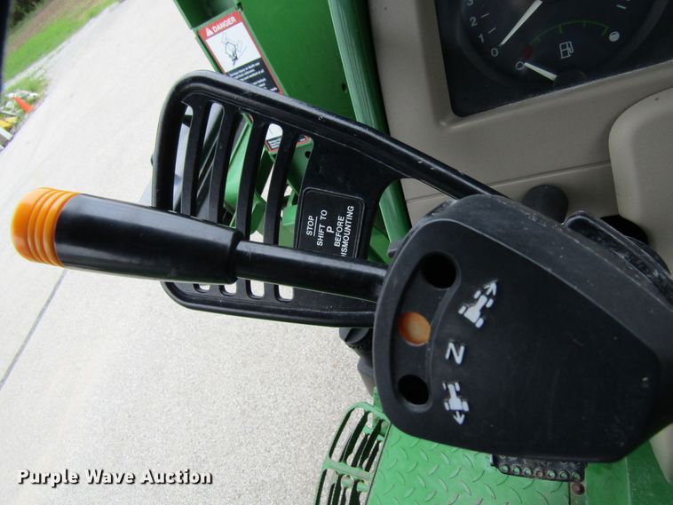 image for item FD9443 2003 John Deere 6420L  MFWD tractor