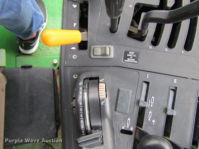 image for item FD9443 2003 John Deere 6420L  MFWD tractor