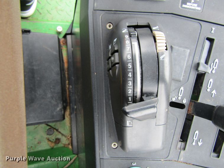 image for item FD9443 2003 John Deere 6420L  MFWD tractor