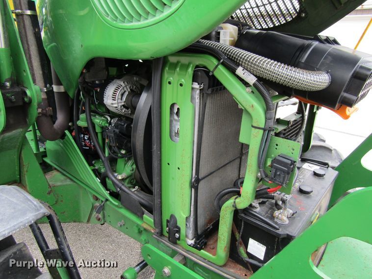 image for item FD9443 2003 John Deere 6420L  MFWD tractor