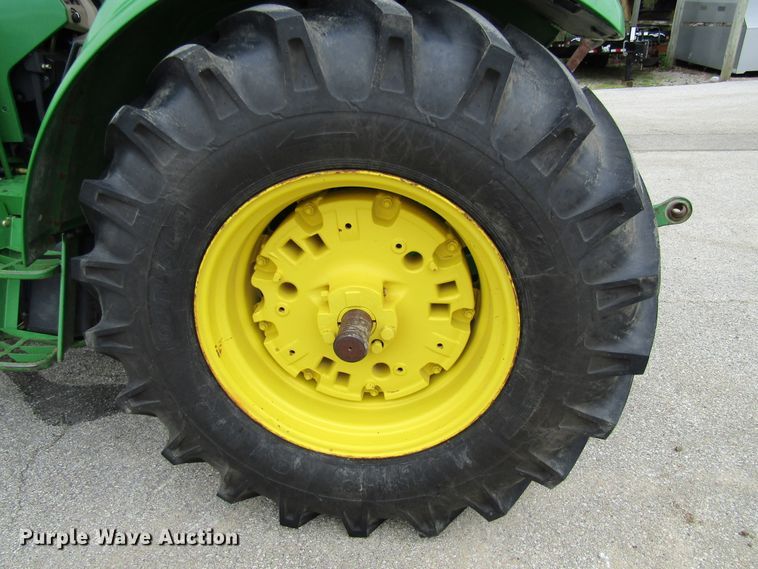 image for item FD9443 2003 John Deere 6420L  MFWD tractor