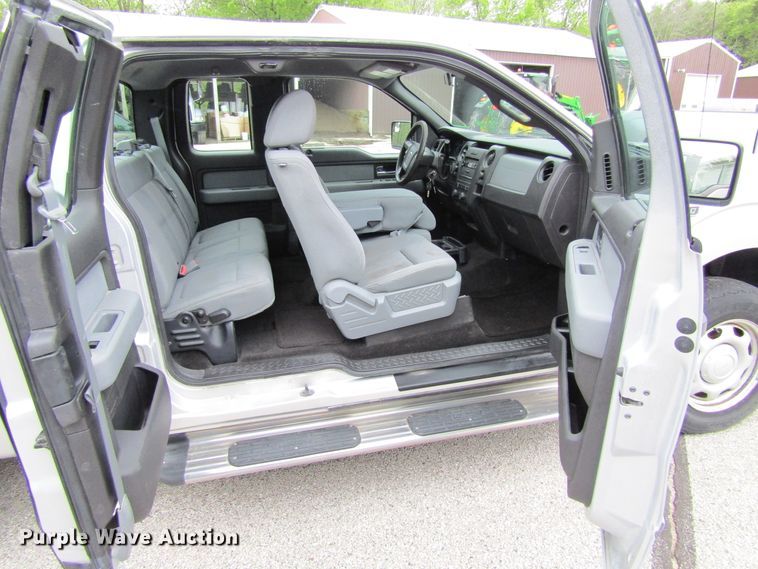 image for item FD9444 2013 Ford F150  SuperCab pickup truck