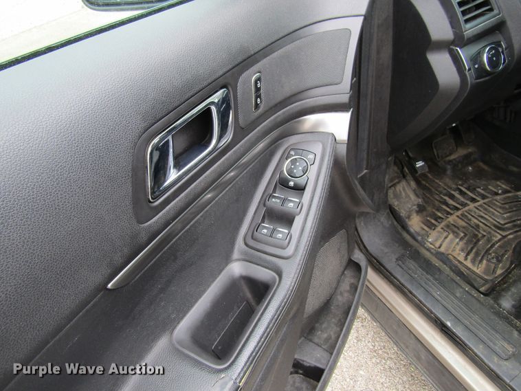 image for item FD9445 2013 Ford Explorer Police Interceptor  SUV