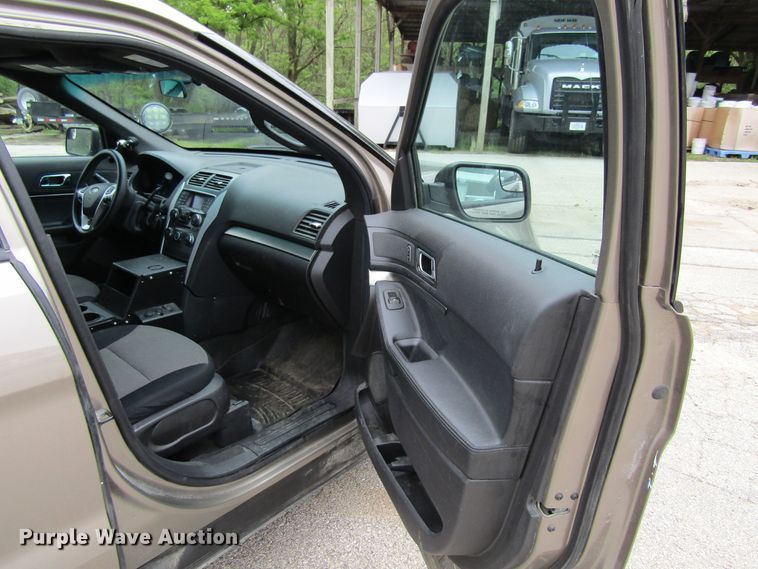 image for item FD9445 2013 Ford Explorer Police Interceptor  SUV