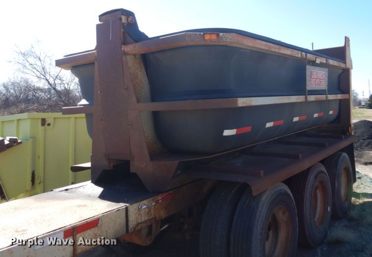 image for item FX9128 1978 Clement dump trailer