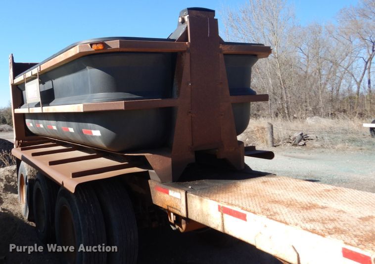 image for item FX9128 1978 Clement dump trailer