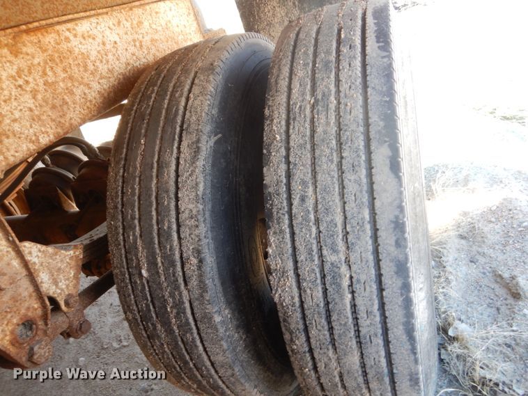 image for item FX9128 1978 Clement dump trailer