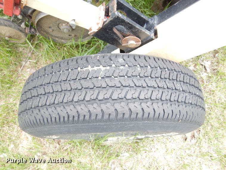 image for item GH9781 Truax FLXIT812 Flex II seeder