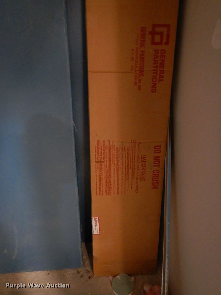 image for item GH9788 General bathroom partitions