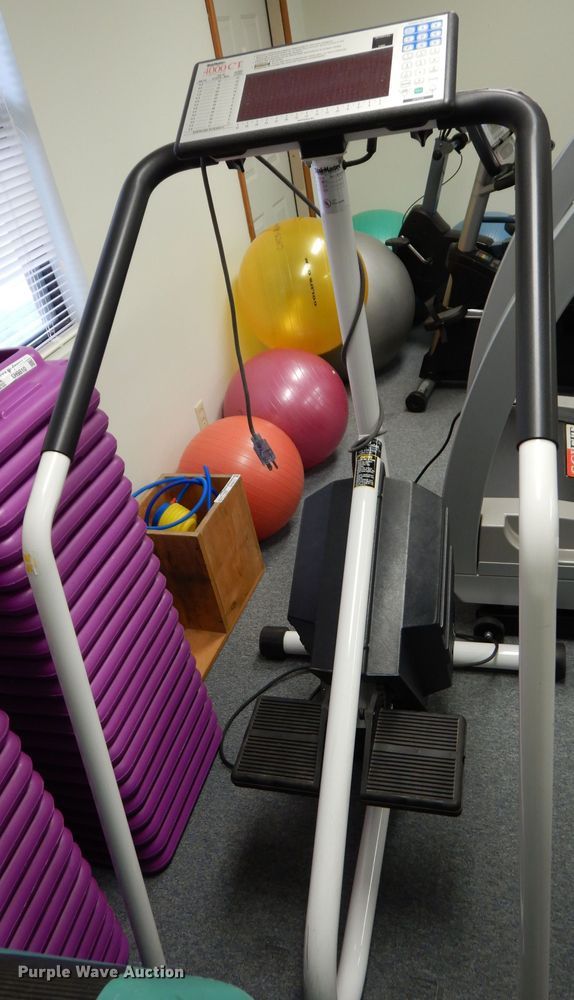 image for item GH9811 Stairmaster 4000CT stair step machine