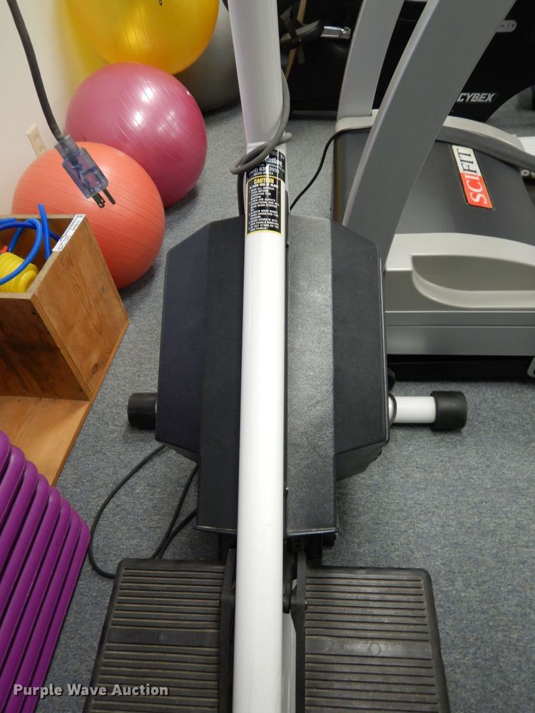 image for item GH9811 Stairmaster 4000CT stair step machine