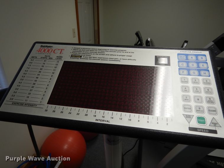 image for item GH9811 Stairmaster 4000CT stair step machine