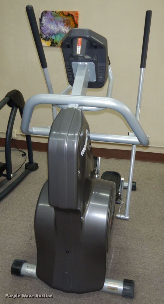 image for item GH9924 SciFit SXT7000 elliptical