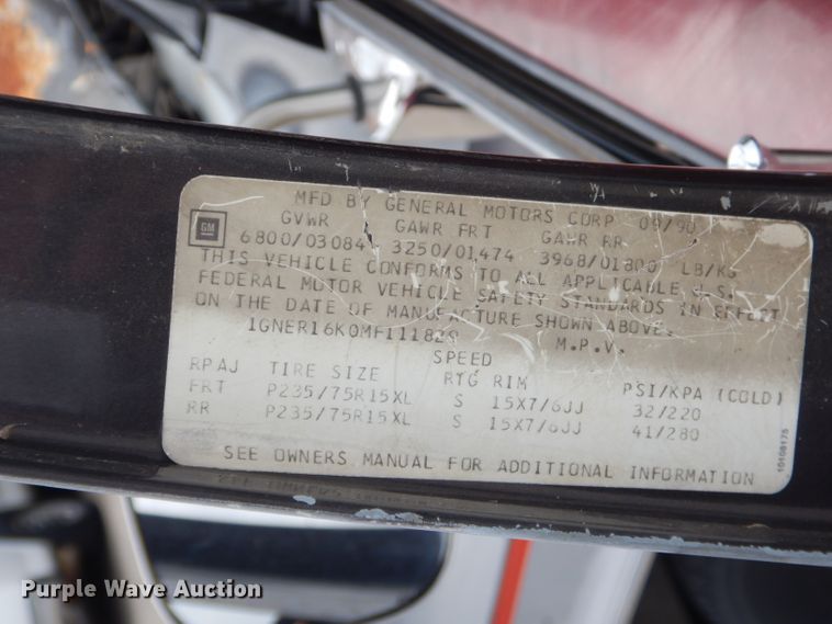 image for item GN9362 1991 Chevrolet Suburban  SUV